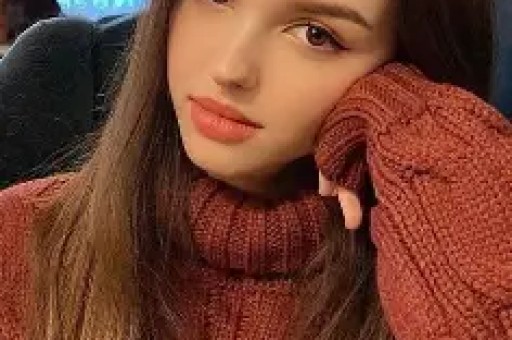 迪丽热巴vs赵丽颖：同为顶流女神差距真的比想象更大